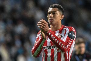 镜报：小贝林厄姆拒绝被租借至曼联，因为后者没有欧冠资格