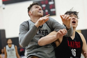 队记：开拓者小个阵容效果很好 故杨瀚森和克林根上场时间有限