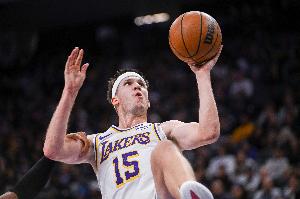 里夫斯绝杀！雷迪克：这家伙总在关键时刻挺身而出