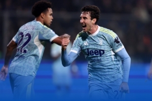 坎比亚索：瓦尔迪的进球本可避免 回到右边路对我的表现有所帮助