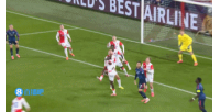 先给个下马威！加布里埃尔第1分钟禁区外的射门偏出球门