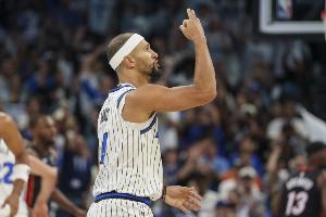 萨格斯谈失利：进攻不流畅未找到自己节奏状态 我们必须打得更棒